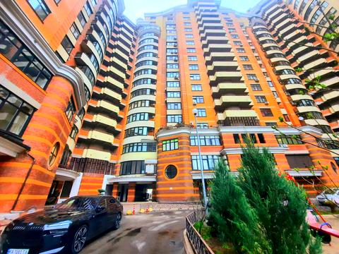 квартира по адресу Леси Украинки бульв., 7-Б