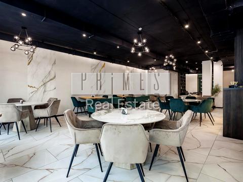 комерційна за адресою Дніпровська набережна вул., 15-Є