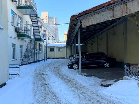 комерційна за адресою Новоселицька вул., (Будинок 3)