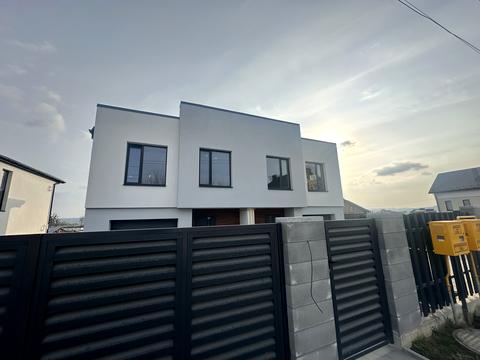 будинок за адресою Сонячна вул., 8