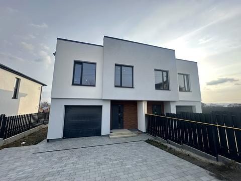 будинок за адресою Сонячна вул., 8