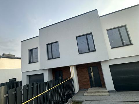 будинок за адресою Сонячна вул., 8