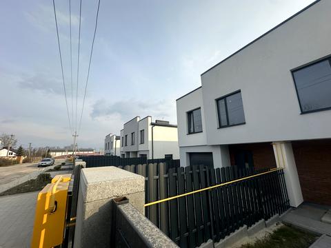 будинок за адресою Сонячна вул., 8