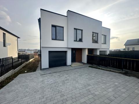 будинок за адресою Сонячна вул., 8