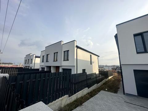 будинок за адресою Сонячна вул., 8