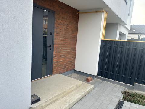 будинок за адресою Сонячна вул., 8