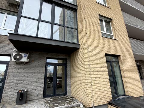 комерційна за адресою Добровольчих Батальйонів вул. (Червоноармійська), 203/2
