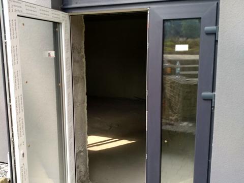 комерційна за адресою Паркова вул., 4