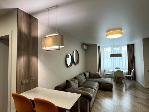 квартира за адресою Почайнинська вул., 25/49