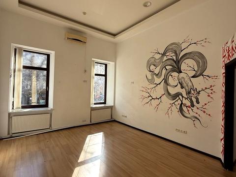 комерційна за адресою Ніни Строкатої вул. (Буніна), 14