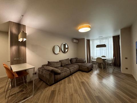 квартира за адресою Почайнинська вул., 25/49