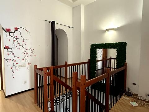 комерційна за адресою Ніни Строкатої вул. (Буніна), 14