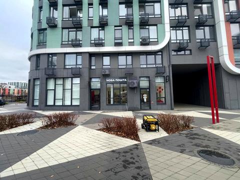 комерційна за адресою Тадея Рильського бульв., 1