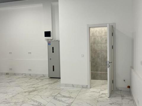 комерційна за адресою Михайла Максимовича вул. (Онуфрія Трутенка), 26-В