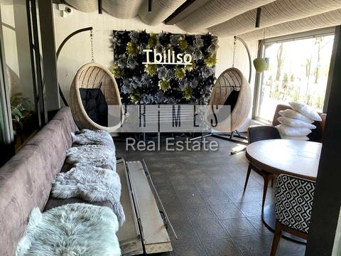 комерційна за адресою Русанівська набережна вул., 4