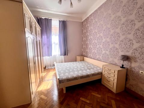 квартира за адресою Миколи Леонтовича вул., 3