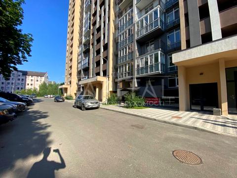 комерційна за адресою Метрологічна вул., 148В