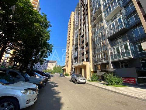 комерційна за адресою Метрологічна вул., 148В