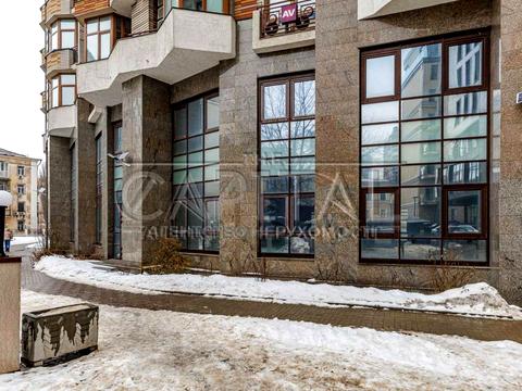 комерційна за адресою Богдана Хмельницького вул., 58-А