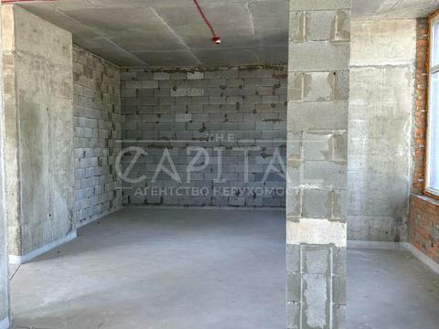 комерційна за адресою Миколи Бажана просп., 8