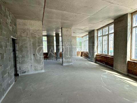 комерційна за адресою Миколи Бажана просп., 8