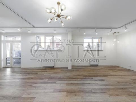 комерційна за адресою Метрологічна вул., 58