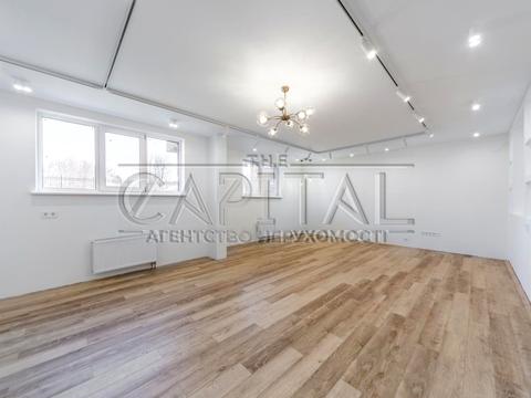 комерційна за адресою Метрологічна вул., 58