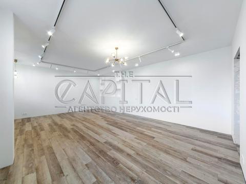 комерційна за адресою Метрологічна вул., 58