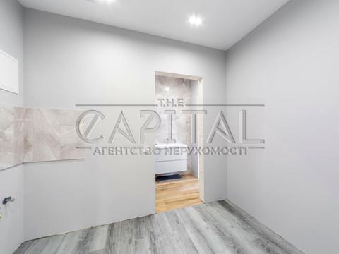 комерційна за адресою Метрологічна вул., 58