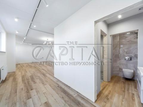 комерційна за адресою Метрологічна вул., 58