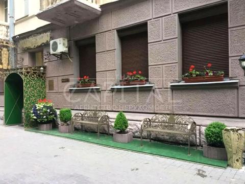 коммерческая по адресу Михаила Грушевского ул., 9