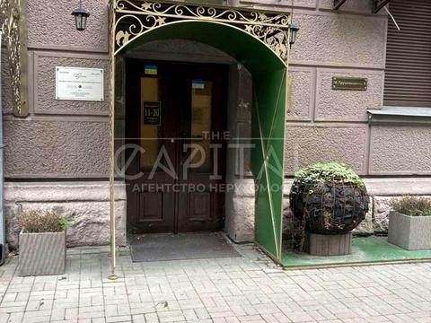 коммерческая по адресу Михаила Грушевского ул., 9