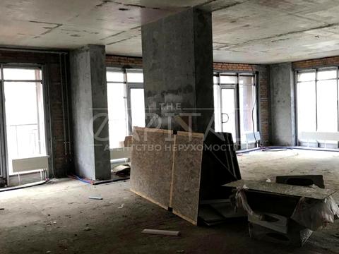 комерційна за адресою Гоголівська вул., 14