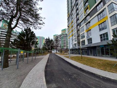 комерційна за адресою Вишгородська вул., 45