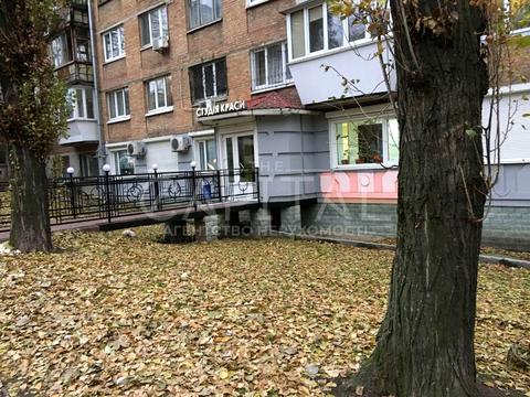 комерційна за адресою Джона Маккейна вул. (Івана Кудрі), 42