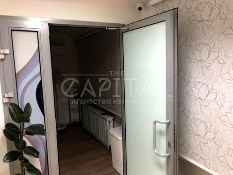 комерційна за адресою Джона Маккейна вул. (Івана Кудрі), 42