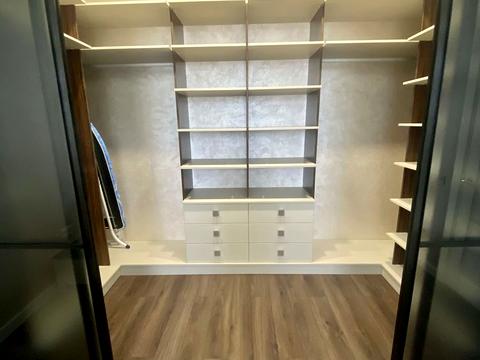 квартира по адресу Андрея Верхогляда ул. (Михайла Драгомирова), 11