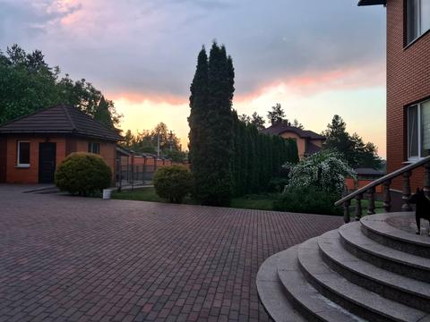 будинок за адресою Мрія вул., 1