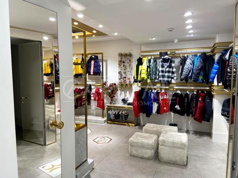 коммерческая по адресу Леси Украинки бульв., 20/22