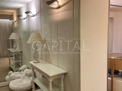 коммерческая по адресу Леси Украинки бульв., 20/22