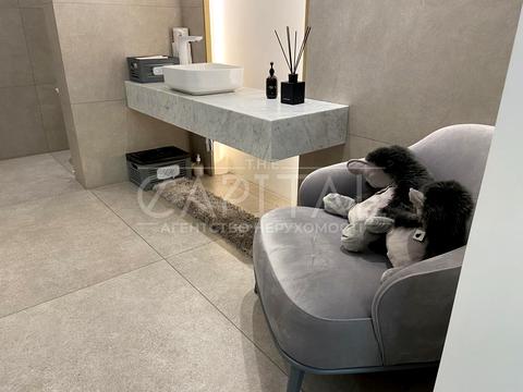 коммерческая по адресу Леси Украинки бульв., 20/22