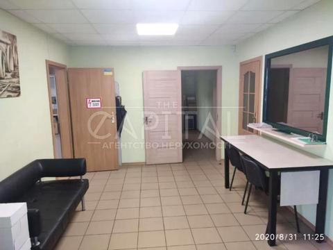 комерційна за адресою Київ, Братства Тарасівців вул. (Декабристів), 5