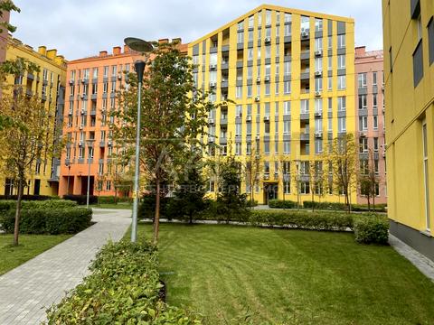 комерційна за адресою Березнева вул., 16