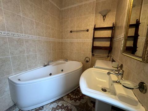 квартира за адресою Івана Мазепи вул. (Січневого Повстання), 3-Б