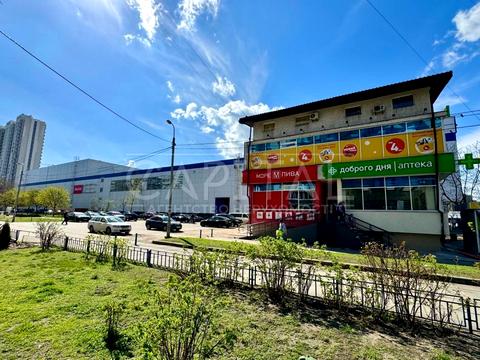 комерційна за адресою Тростянецька вул., 6