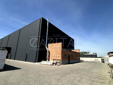 коммерческая по адресу В'ячеслава Чорновола, 1