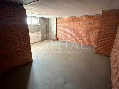 комерційна за адресою Метрологічна вул., 109