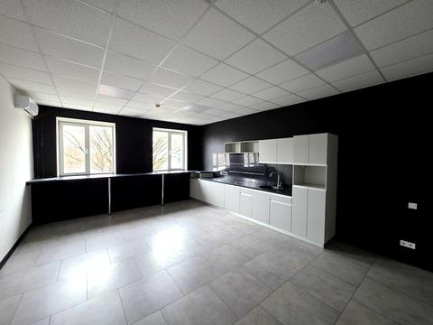 комерційна за адресою Георгія Тарасенка вул. (Плеханівська), 20б