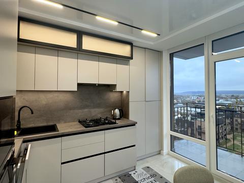 квартира за адресою Юліана Пелеша вул., 3