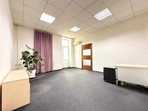 коммерческая по адресу Большая Васильковская ул. (Красноармейская), 126